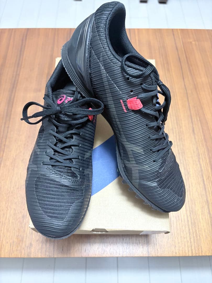 美品アシックスasics HEATFLAT ブラック スパイクシューズ　26.5