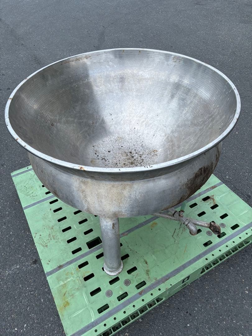 煮炊き釜　ステンレス蒸気釜　二重釜ボイラー釜　ラーメンスープ　タレつゆ　食品工場