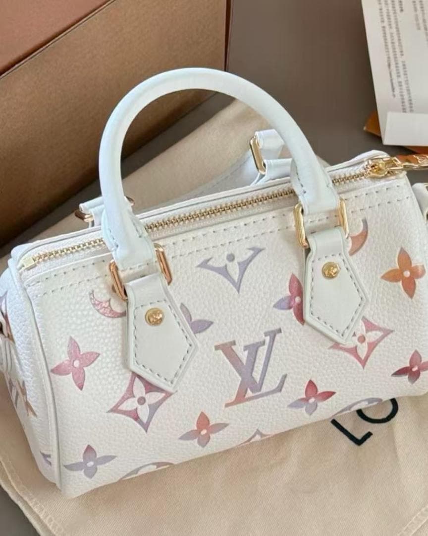 ⭐️Louis ⭐️Vuitton モノグラムバッグ 小型~~~