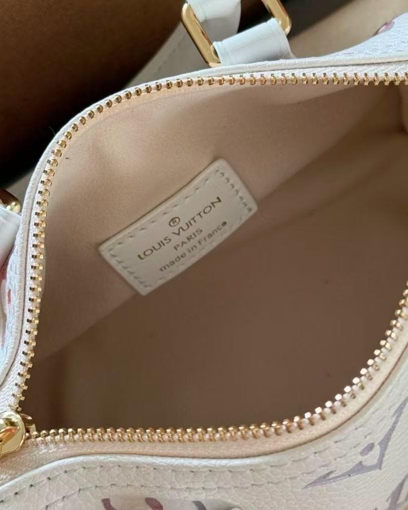 ⭐️Louis ⭐️Vuitton モノグラムバッグ 小型~~~
