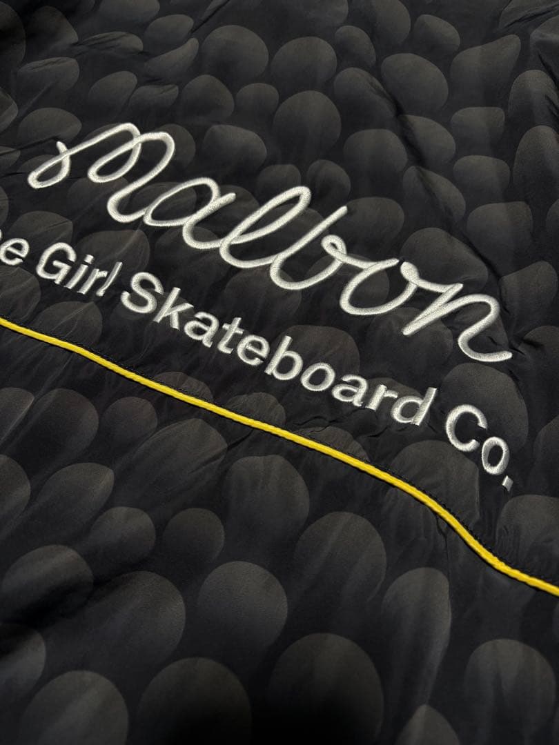 マルボンmalbonナイロンジャケットgolf プルオーバー ブルゾン　スニード