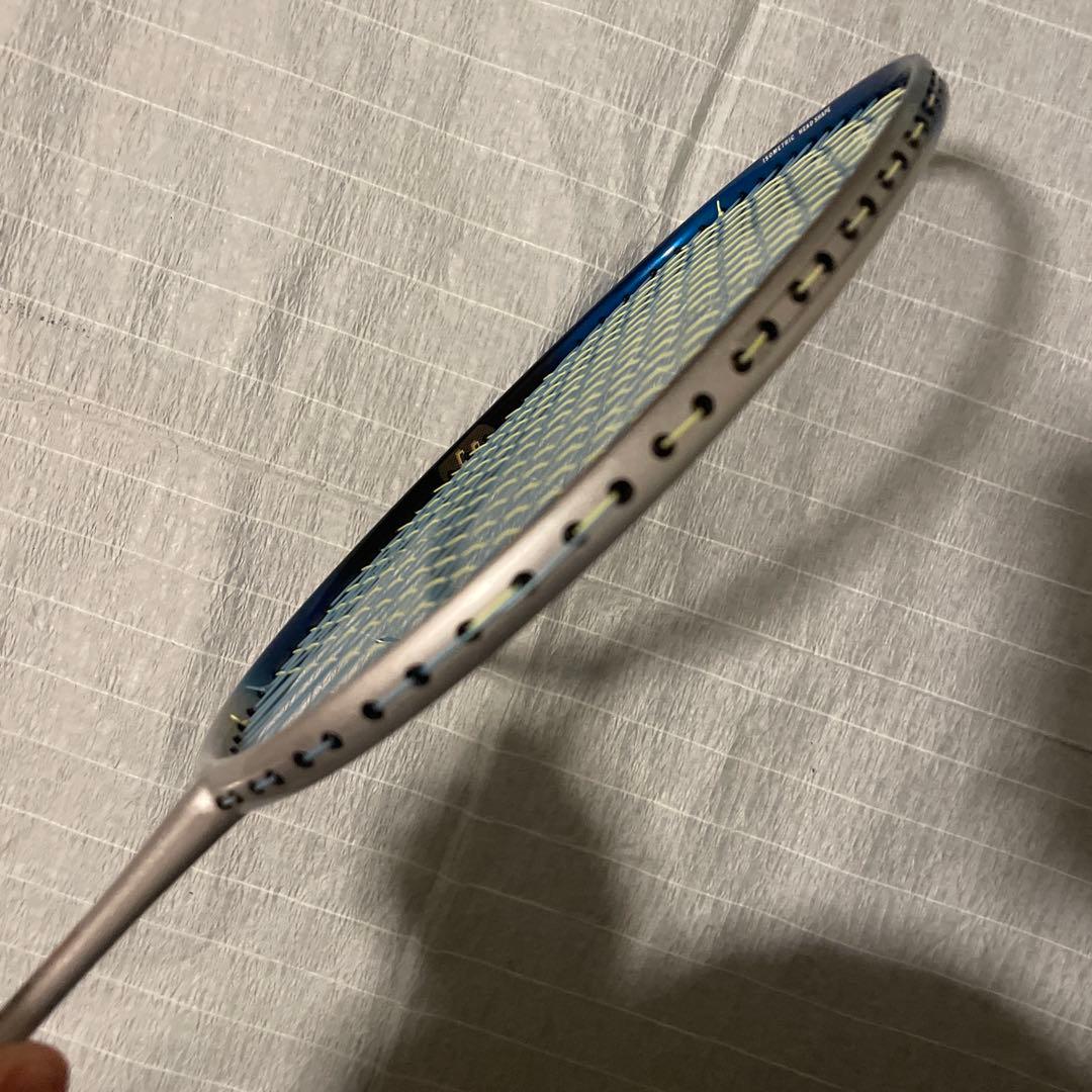 希少　Titanium Mesh 4 バドミントンラケット