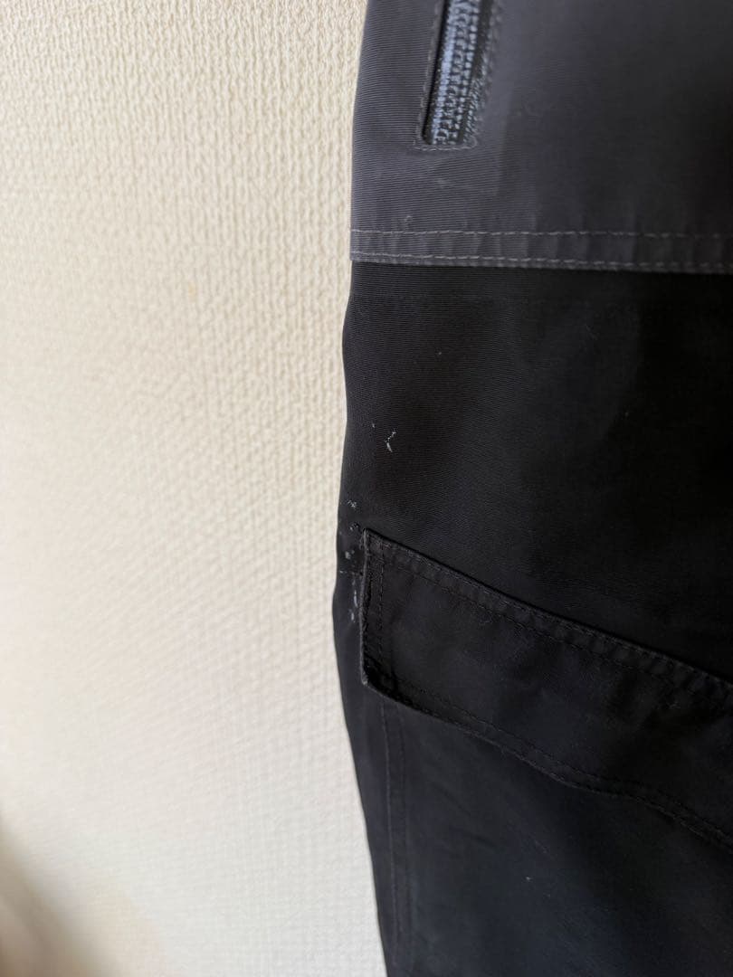アウトドア用オーバーオールパンツ 黒グレー