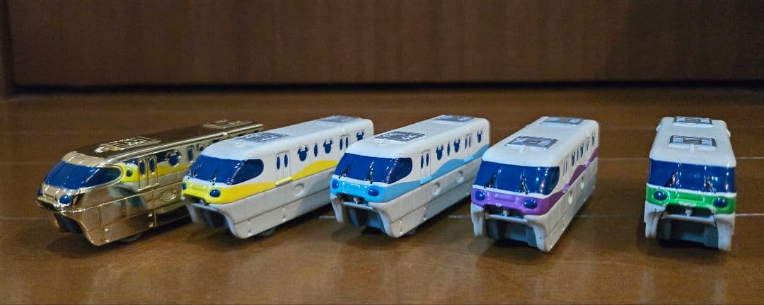 【美品】トミカ ディズニーリゾートラインセット 金ピカ ゴールド