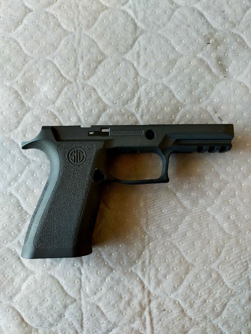 SIG M17 M18 カスタム アンダーフレーム BK