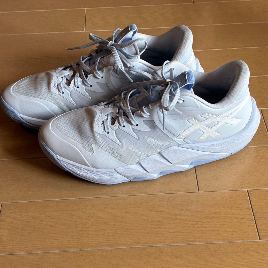 美品asics UNPREARS LOW2 アシックス　アンプレアルスロー2