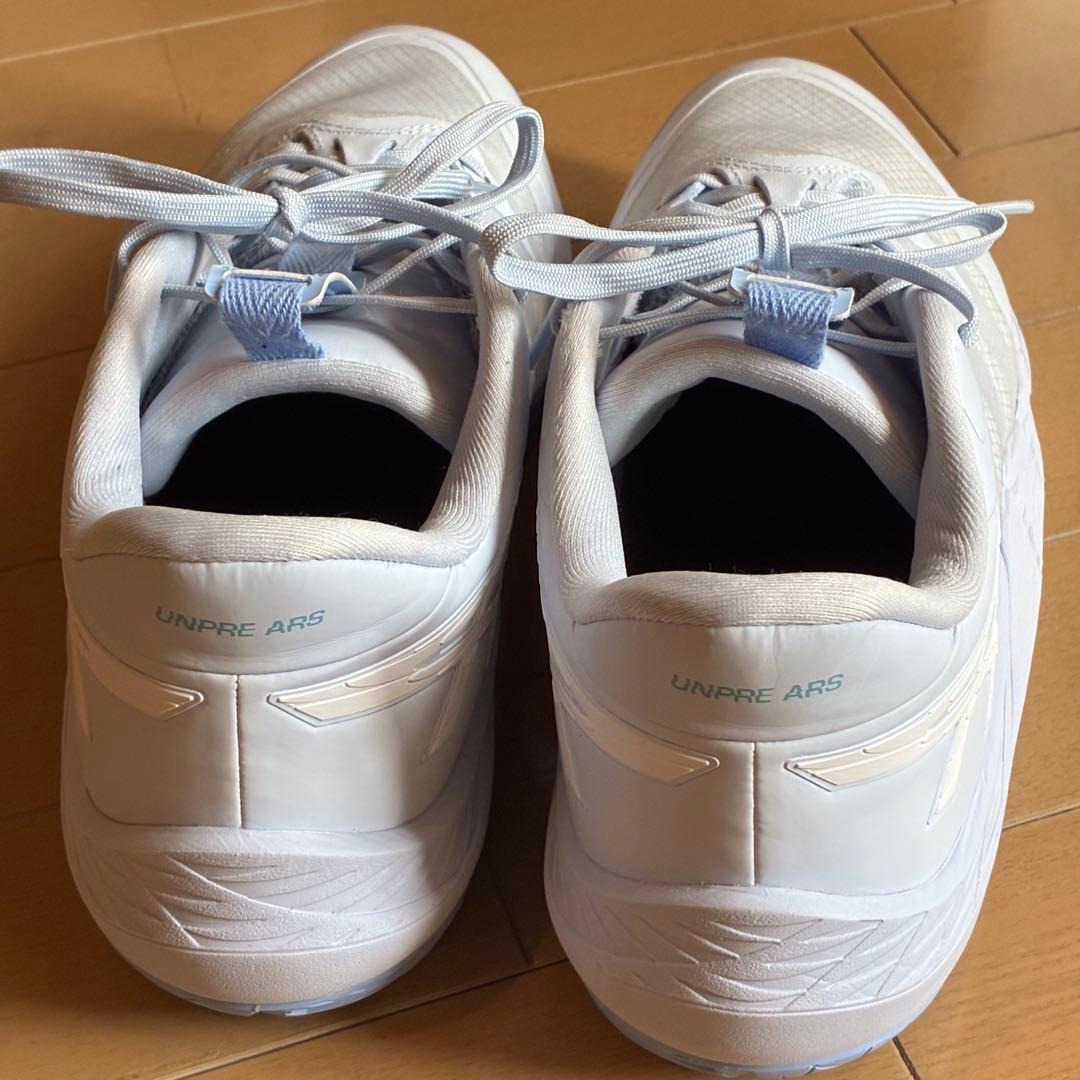 美品asics UNPREARS LOW2 アシックス　アンプレアルスロー2