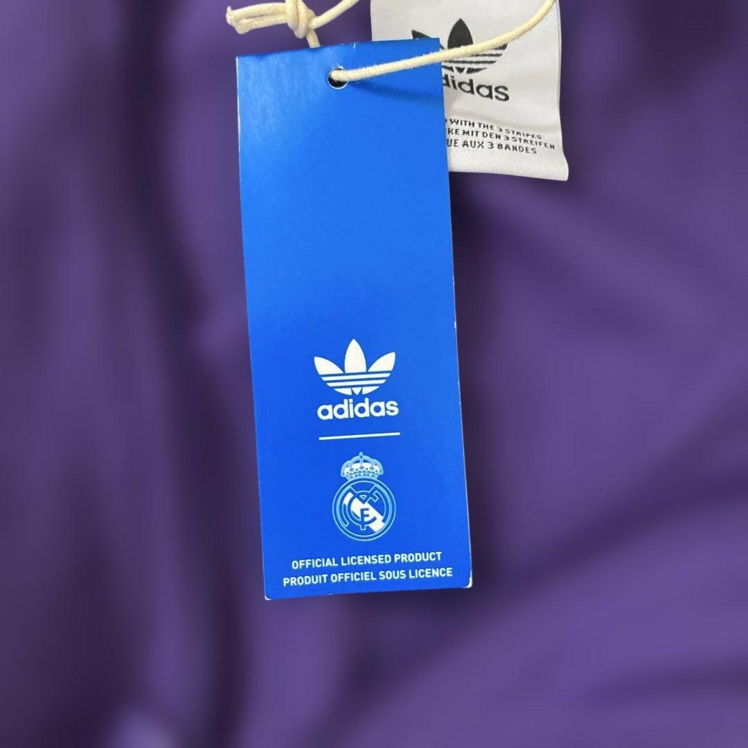 新品未使用タグ付き人気カラーadidas×RealマドリードトラックジャケットL