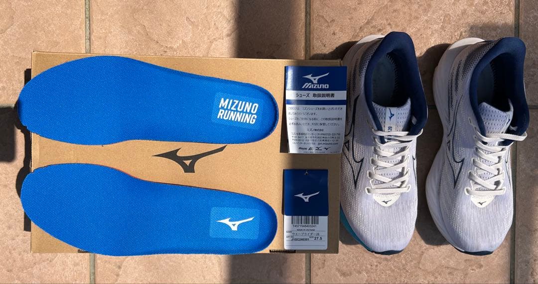 美品　Mizuno ウェーブライダー28 27.5cm