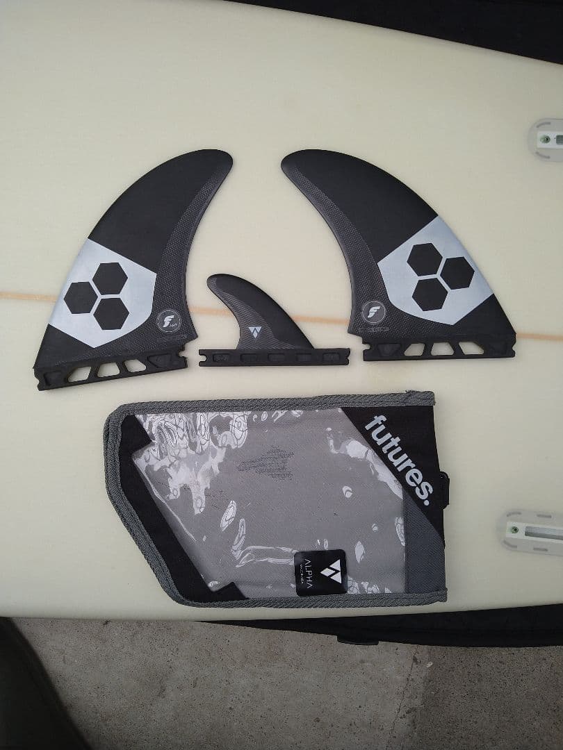 【surfaboy】　Channl s Twinfin5‘9