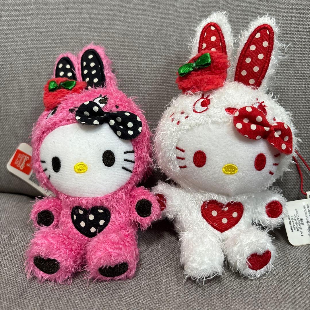 Sanrio ハローキティ　カラフルバニー　ドット&いちご　マスコット