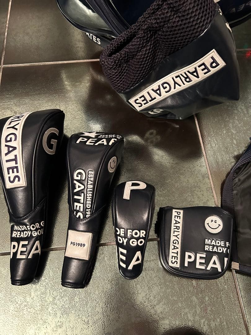 値下げ!PEARLY GATES キャディバッグ ネイビー　ヘッドカバーセット