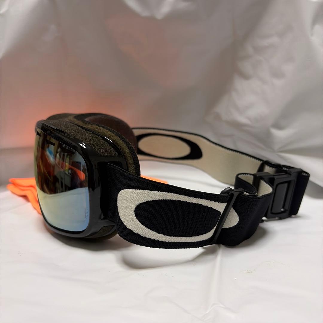 美品 Oakley オークリー スノーボード スキー ゴーグル 黒 ミラーレンズ