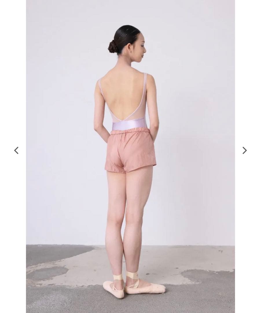 お得 新品 unoa ウノア ショートパンツ M ピンク バレエ サウナパンツ