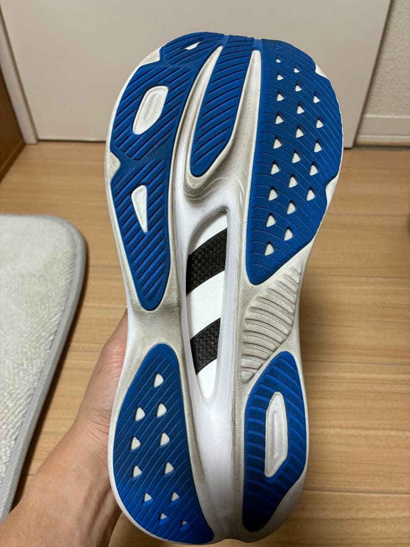 スパイク・シューズ HOKA SKYWARD X 27.5cm