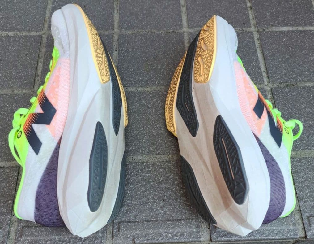 ニューバランス　new balance ランニングシューズ　トレーニングシューズ