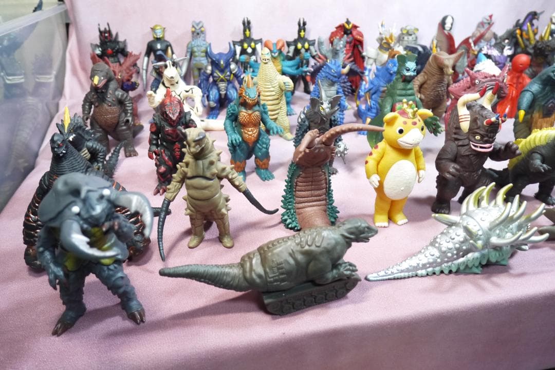 ウルトラ怪獣シリーズ500　怪獣ソフビ　69体