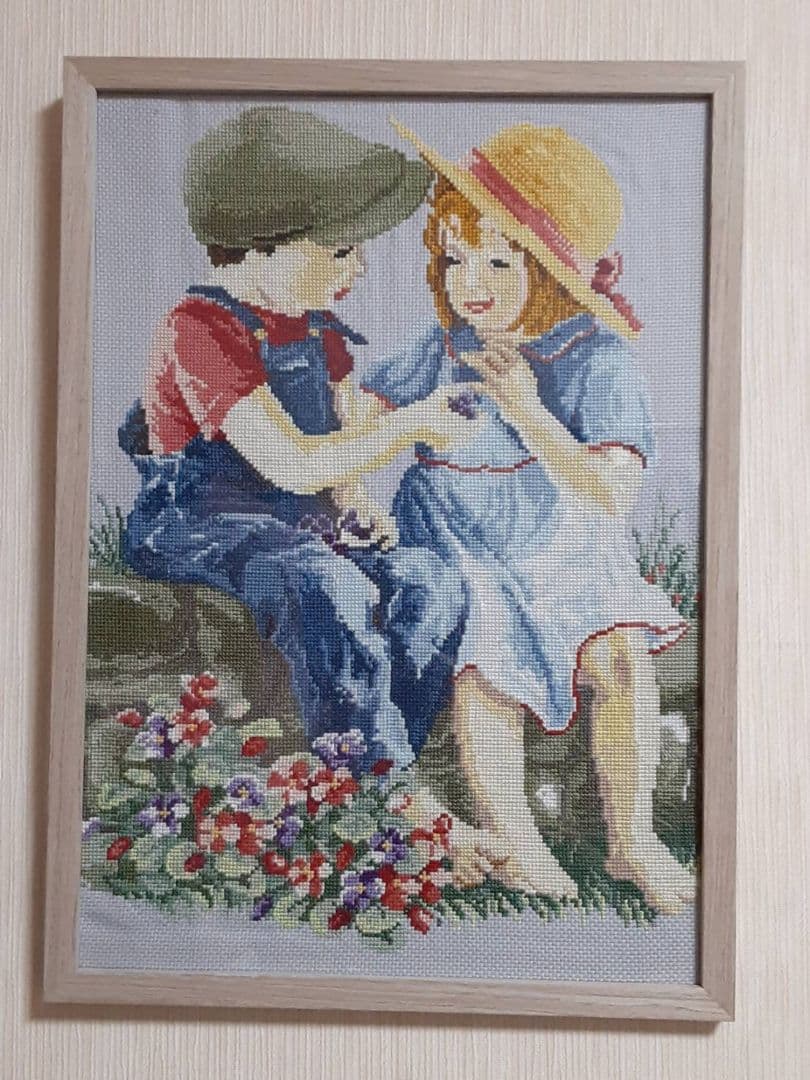 クロスステッチ☆刺繍☆男の子と女の子♪壁掛け