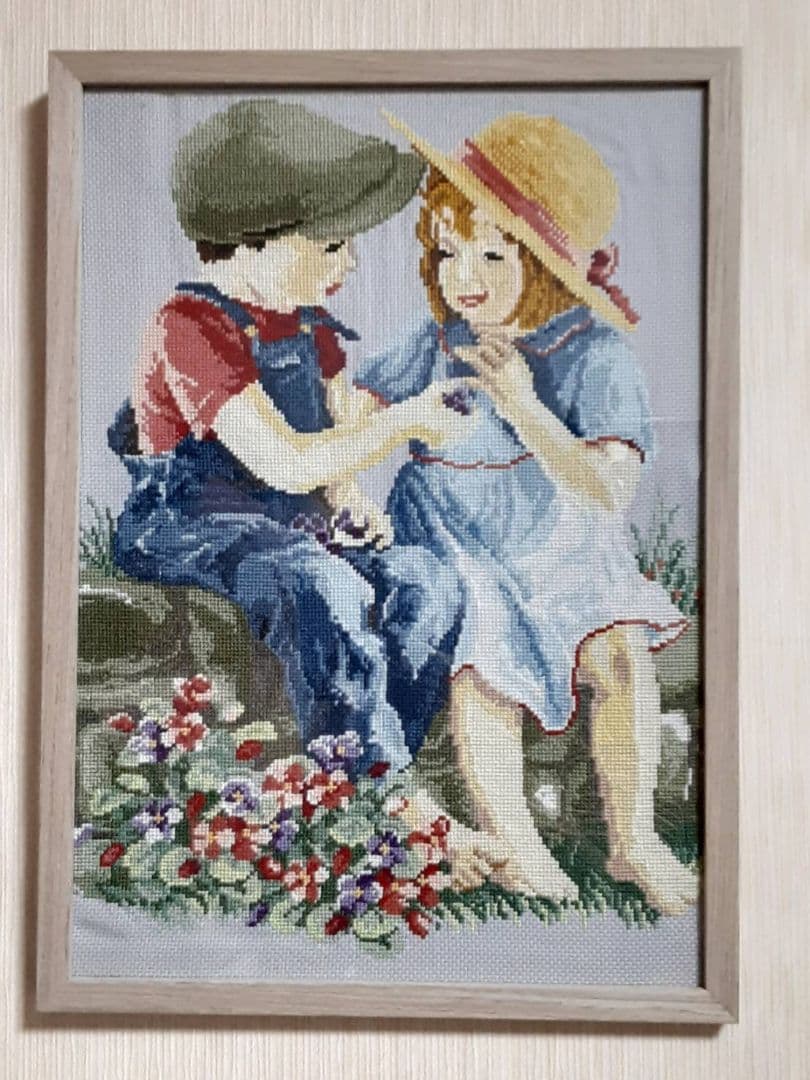 クロスステッチ☆刺繍☆男の子と女の子♪壁掛け