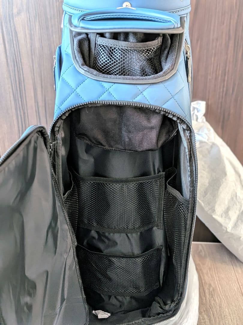 【値下】ジーフォア キャディバッグ ゴルフクラブヘッドカバーセット