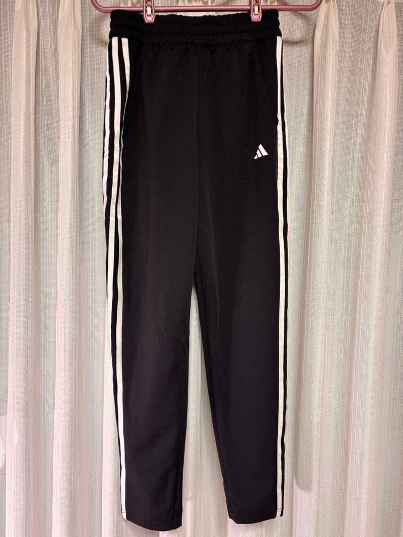 adidas ブラック ジャージパンツ XS