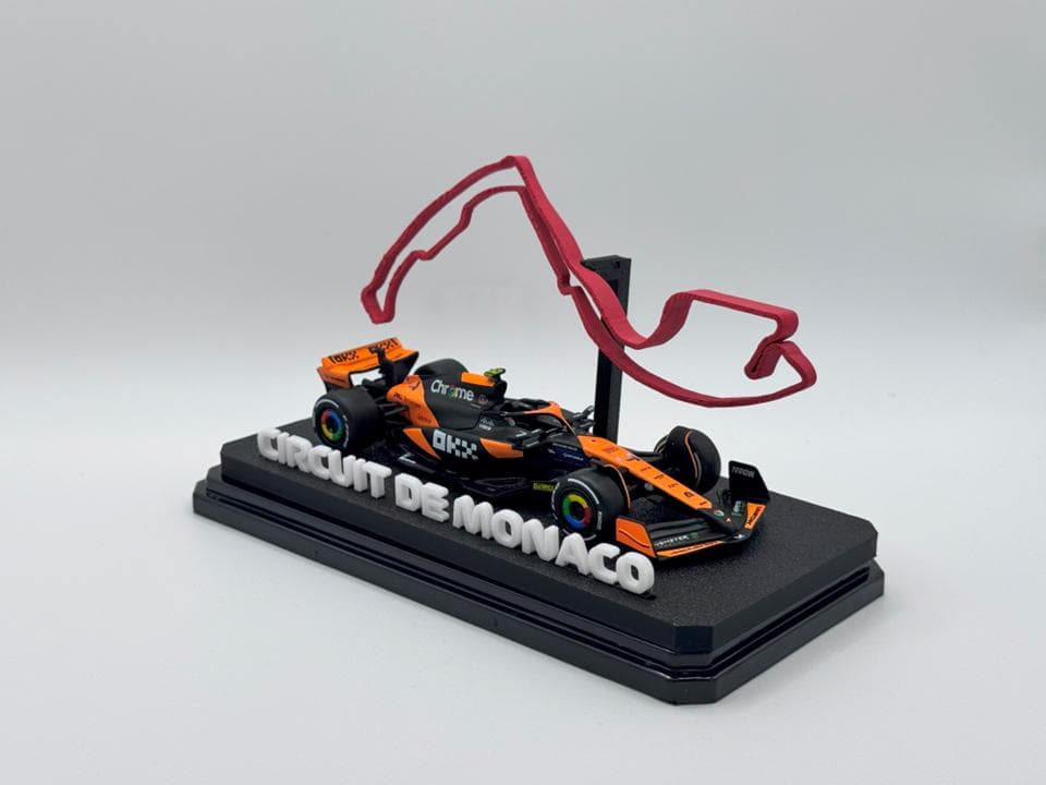 【K】ブラーゴ 製 サーキット4種　ジオラマ ケース付き