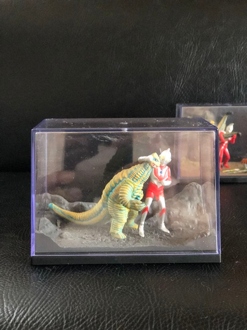 大怪獣シリーズ　どくろ怪獣レッドキング　再生怪獣ギエロン星獣　ジオラマ