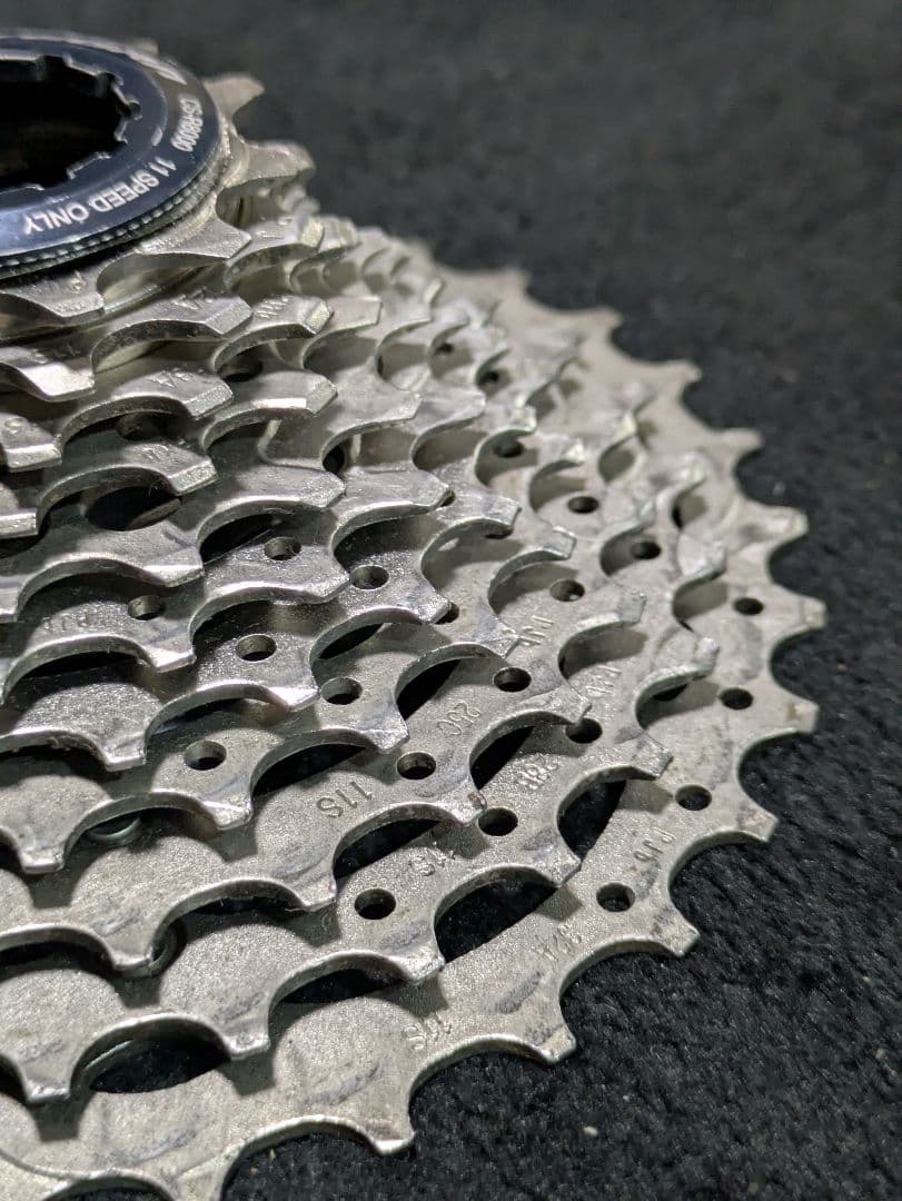 ULTEGRA CS-R8000 11-32T 中古