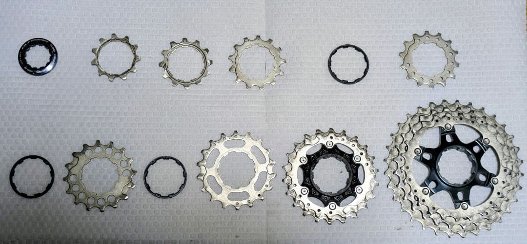 ULTEGRA CS-R8000 11-32T 中古