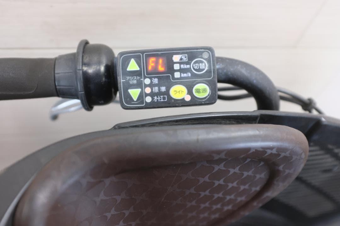 電動自転車ブリヂスト　アンジェリーノ20インチ3段8.7Ah（4点灯）充電器あり