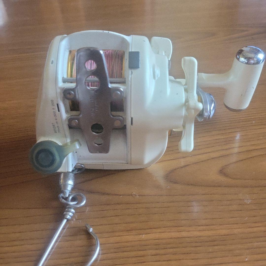 リール SUPERTANACOM300W