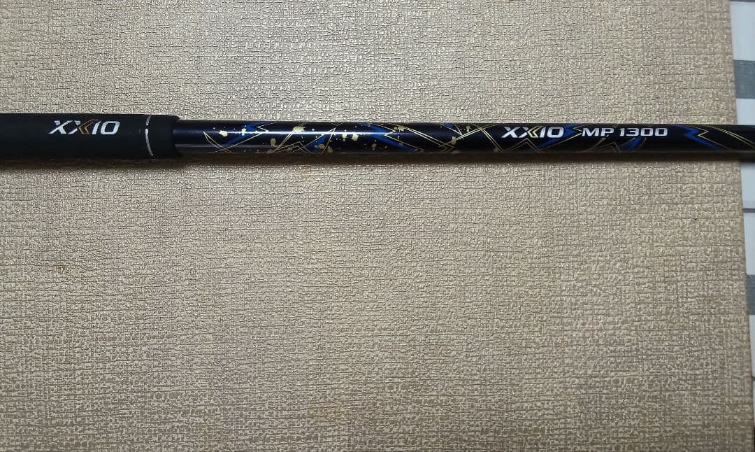 ゼクシオ１３　７番アイアン　MP１３００ーＲ