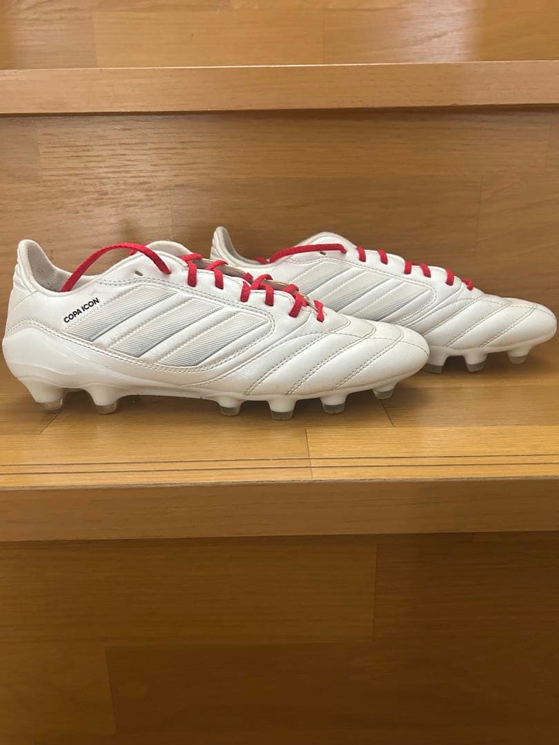 【最終値下げ】コパアイコン2プロ　サッカースパイクadidas25センチ