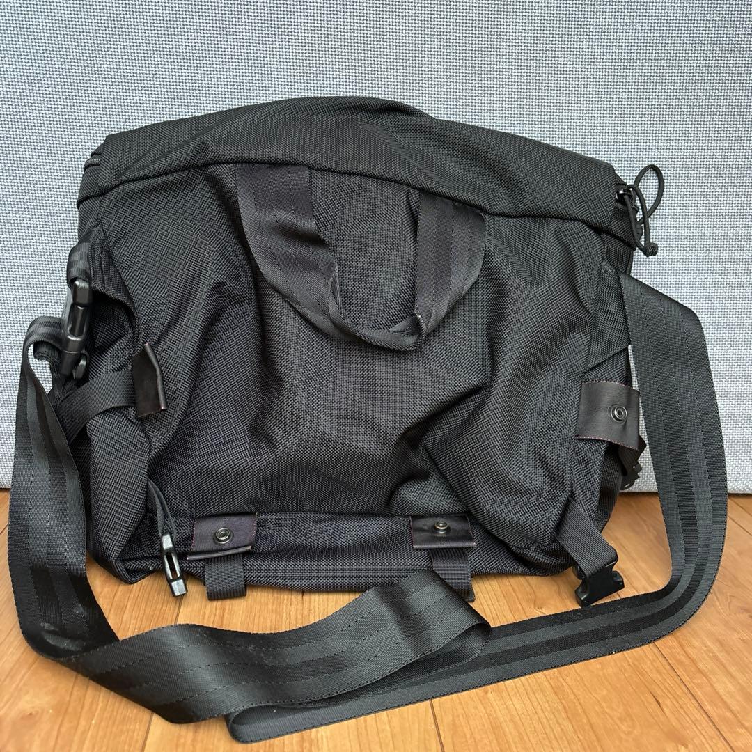 BRIEFING メッセンジャーバッグ 黒