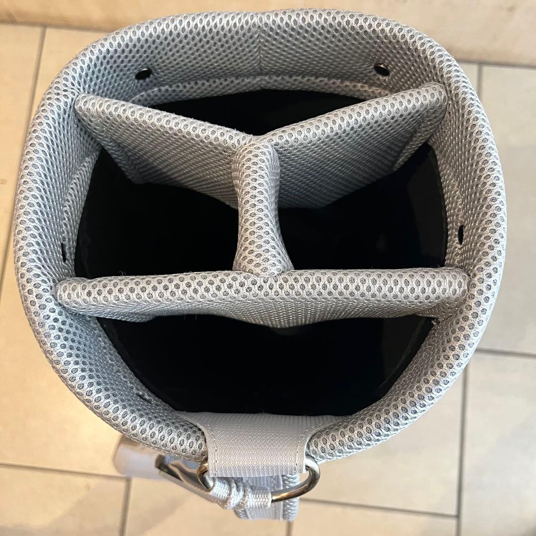 【美品・即日発送可】TaylorMade テーラーメイド キャディバッグ 軽量