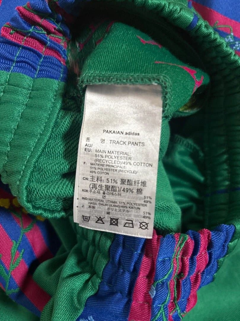 adidas トラックパンツ　ジャージ　花柄　Mサイズ
