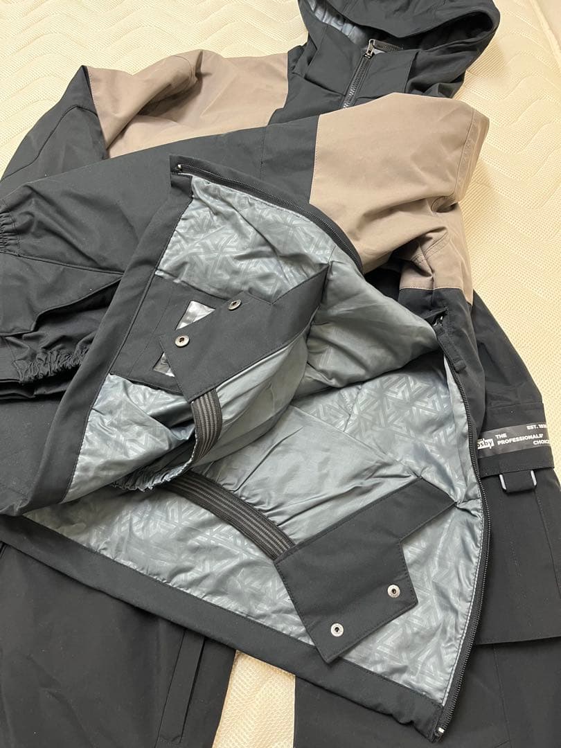 ANTISM スノーボードウェア フード付き（Ｍ）/ウェアパンツ（Ｌ）
