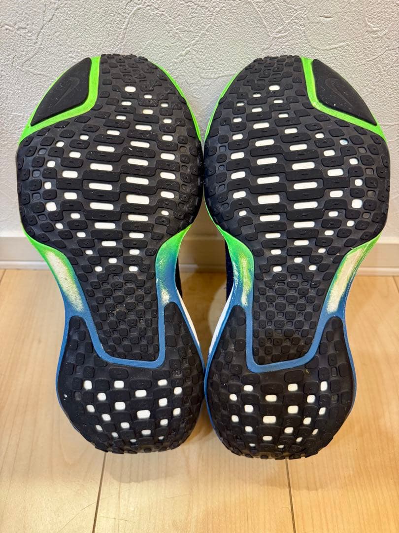 ナイキ ズームX インヴィンシブルラン3 26cm 美品