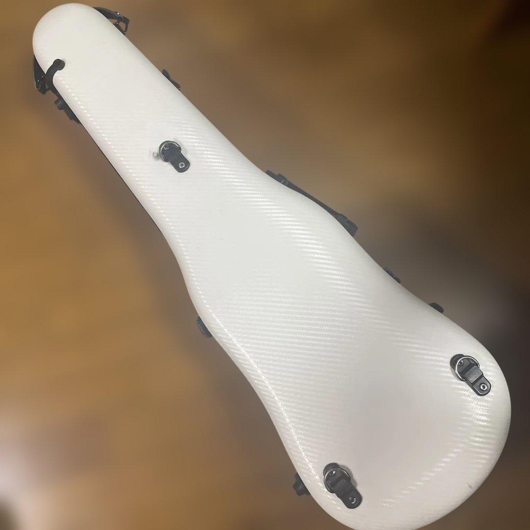 バイオリンケース　GEWA PURE シェイプ型　ホワイト　4/4サイズ用