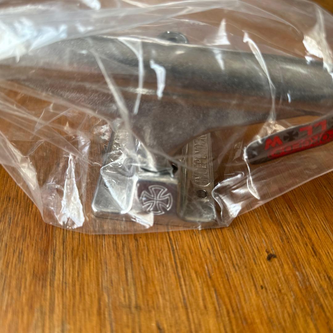 independent トラック 129 新品