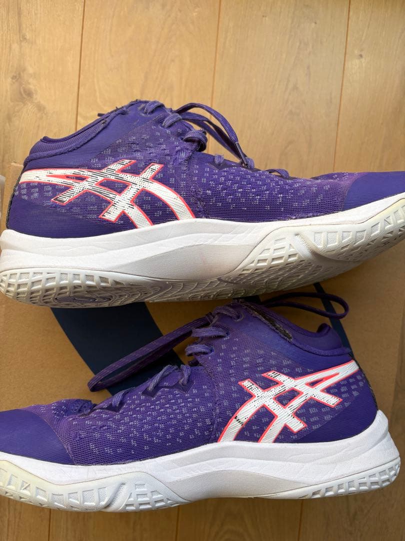 ASICS アンプレアルスmiddle cutバスケシューズ紫色 ハイカット