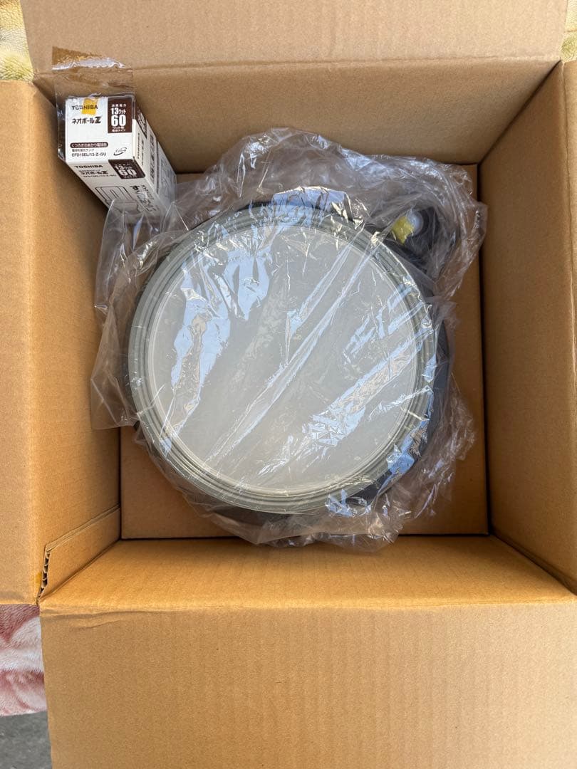 TOSHIBA BFG13260ZCN センサー照明