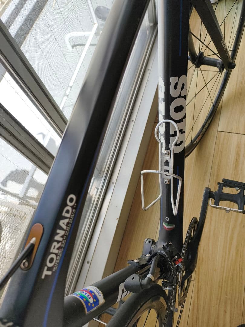GIOS ロードバイク カーボン ブラック TORNADO SHIMANO105