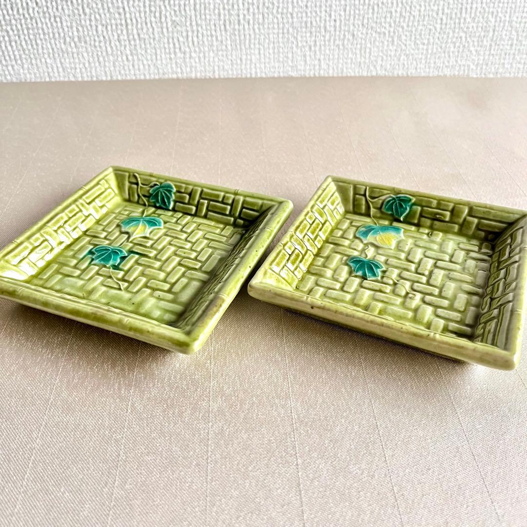 ★アンティーク　希少品 ★交趾焼　網目角皿　萌葱色 2枚