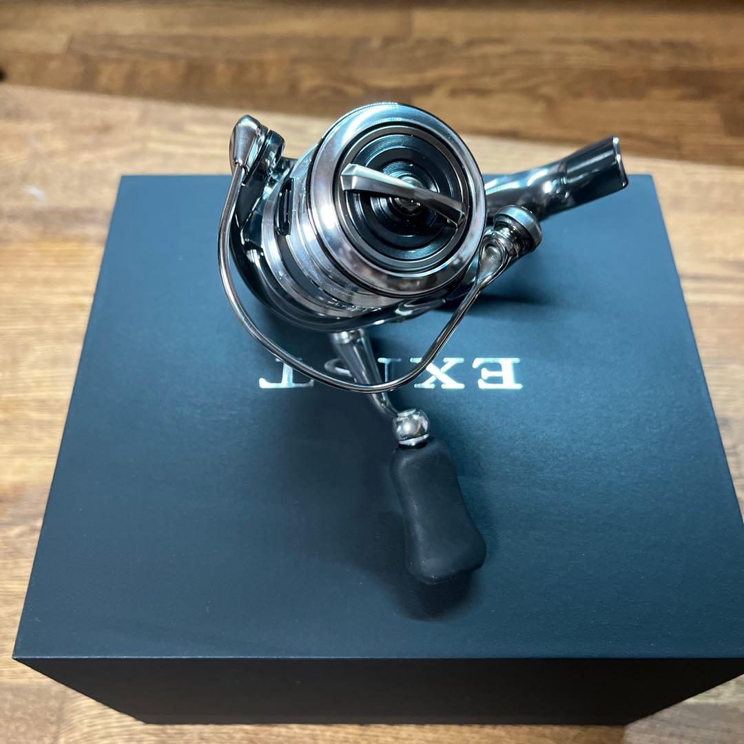 22 EXIST イグジスト2000s-p 美品ダイワ　DAIWA