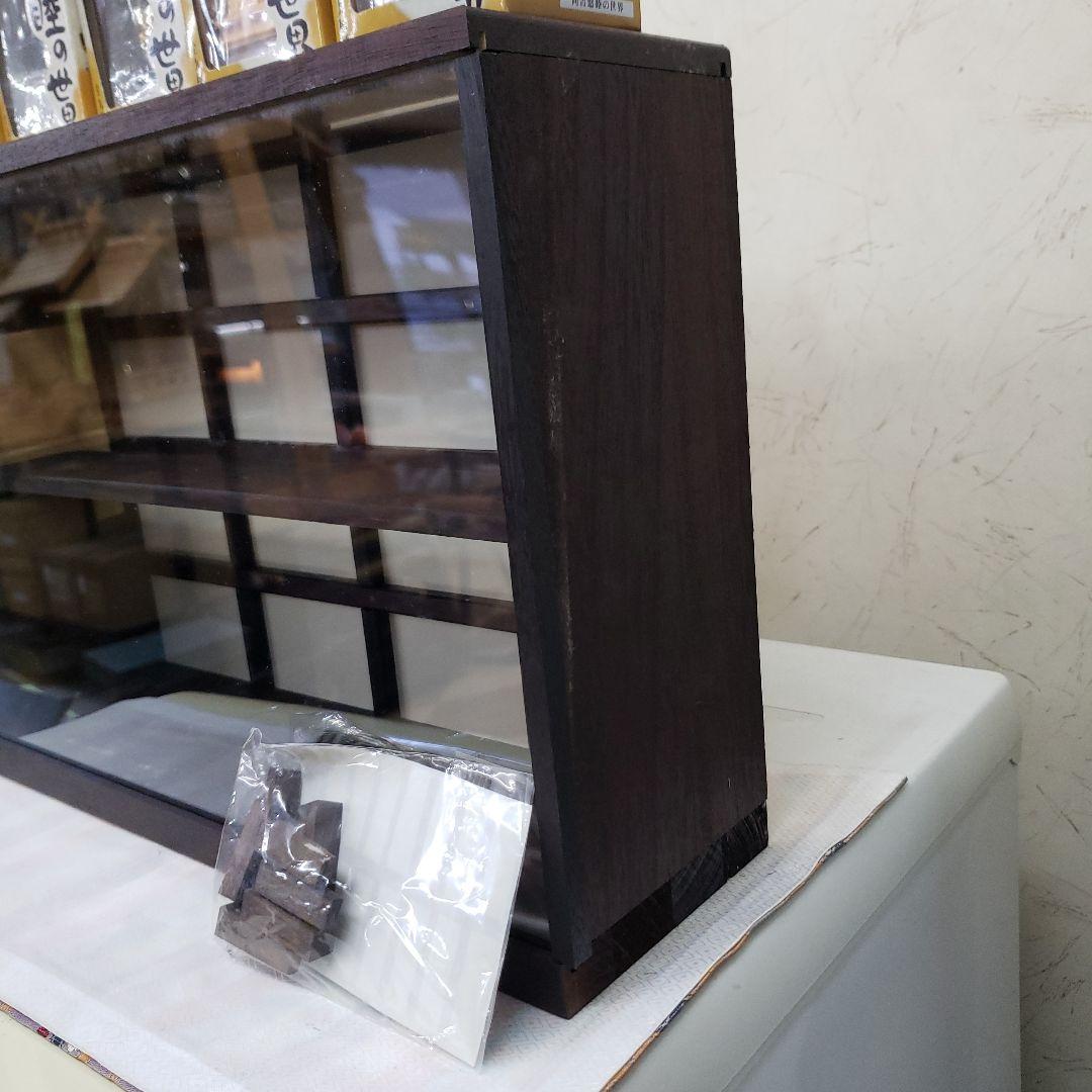現代仏像ミニチュアフィギュア9体セット木製アクリル展示ケース付き