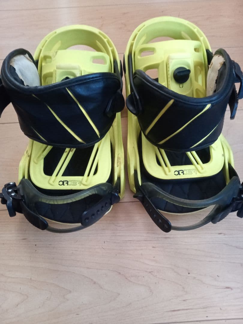 スノーボード　ビンディング　SALOMON