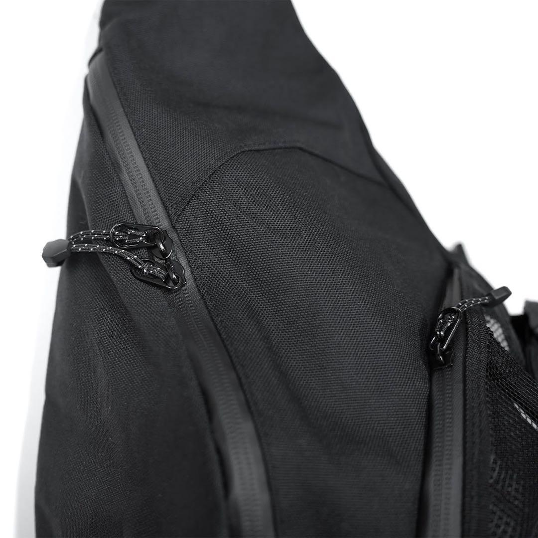 FLATLUX Days Sling Bag黒 メッシュポケット付き