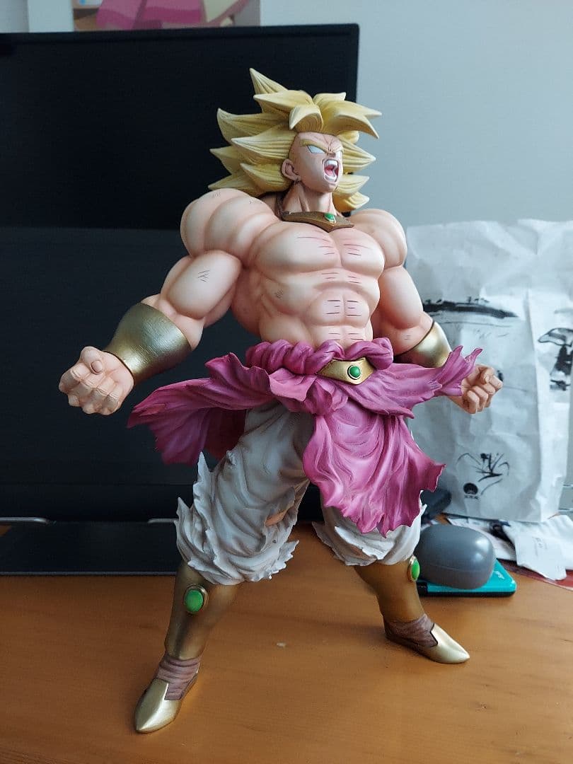 ドラゴンボール フィギュア リペイント 一番くじ ブロリー 超サイヤ人