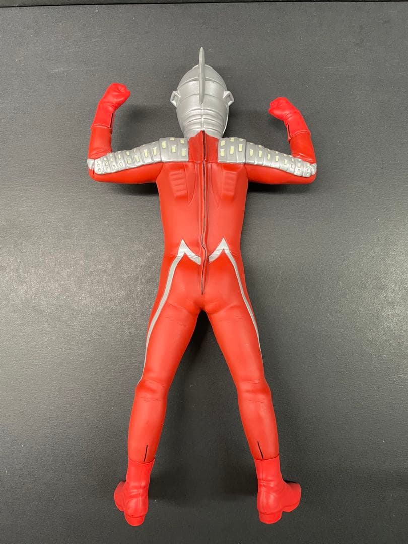 エクスプラス　ウルトラセブン　登場ポーズ　ウルトラマン大怪獣シリーズ